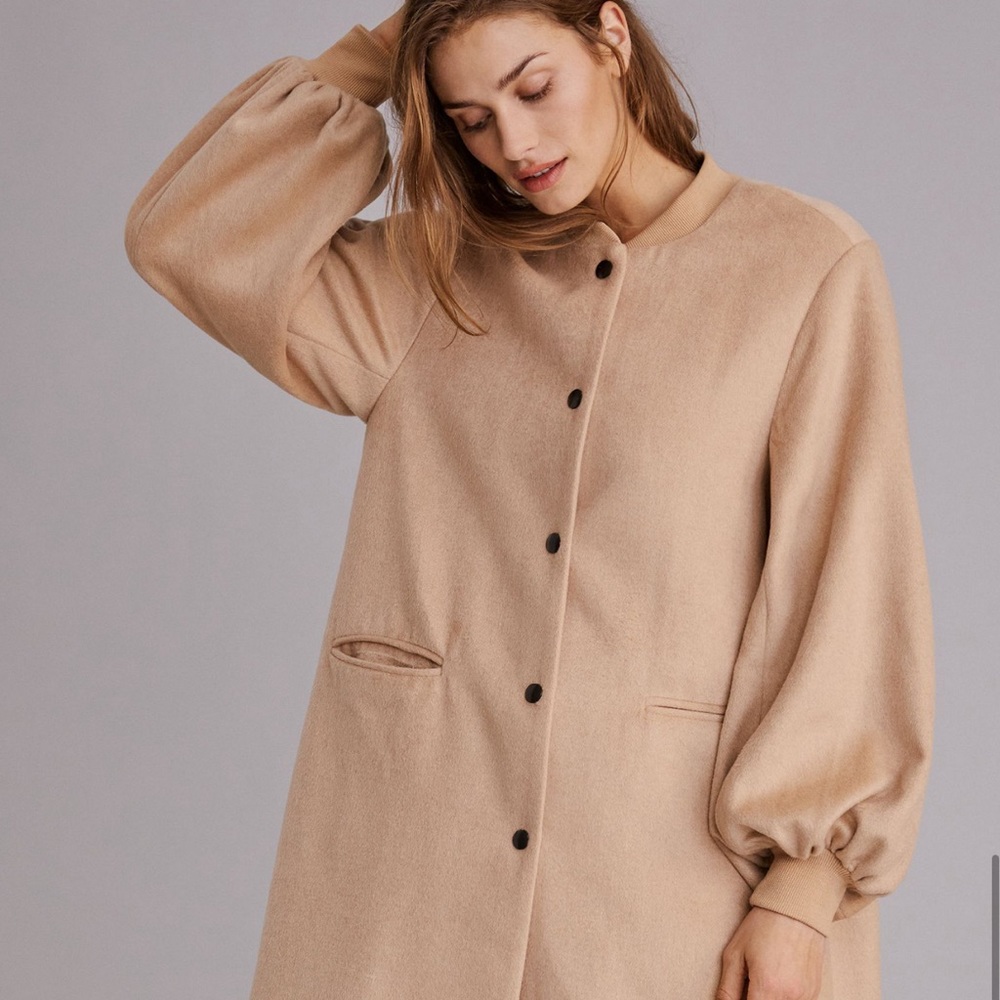 Dra cozy balloon sleeves coat !